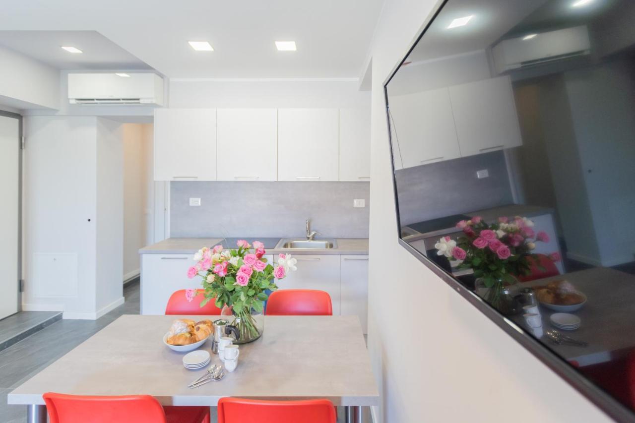 Sant'Agostino Apartments By Rent All Como Exteriör bild