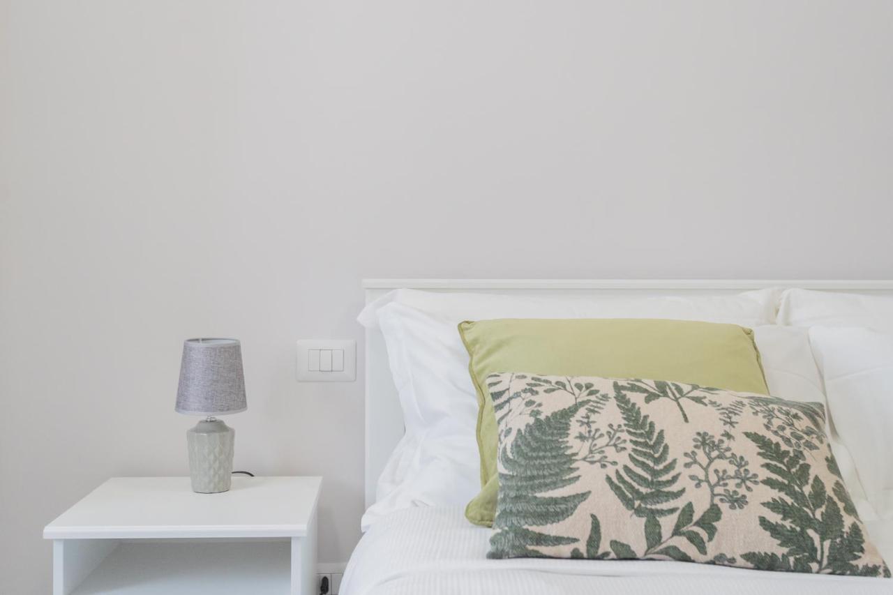 Sant'Agostino Apartments By Rent All Como Exteriör bild