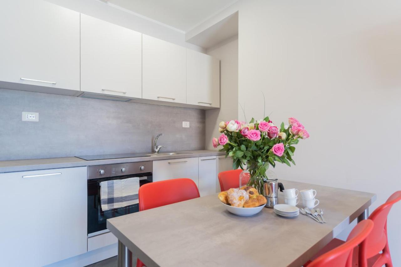 Sant'Agostino Apartments By Rent All Como Exteriör bild