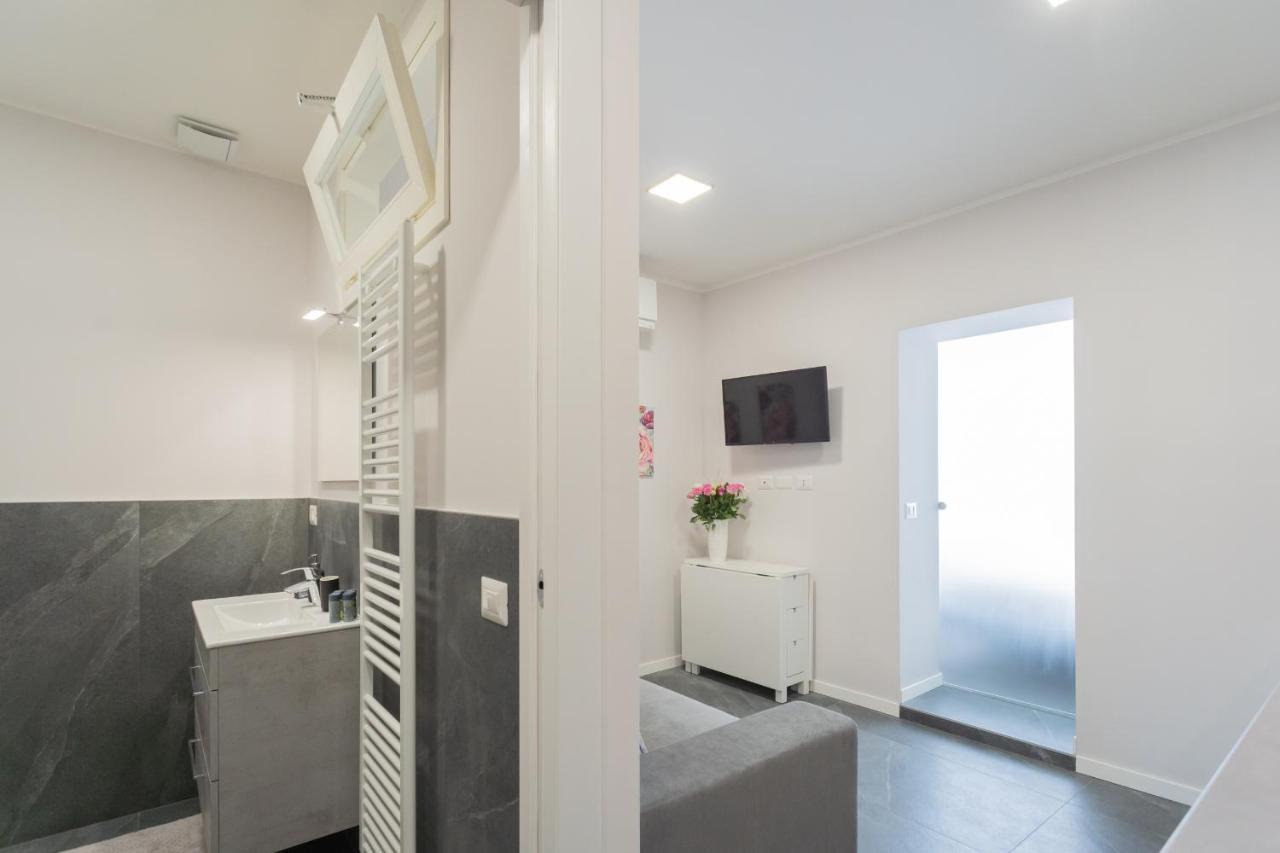 Sant'Agostino Apartments By Rent All Como Exteriör bild