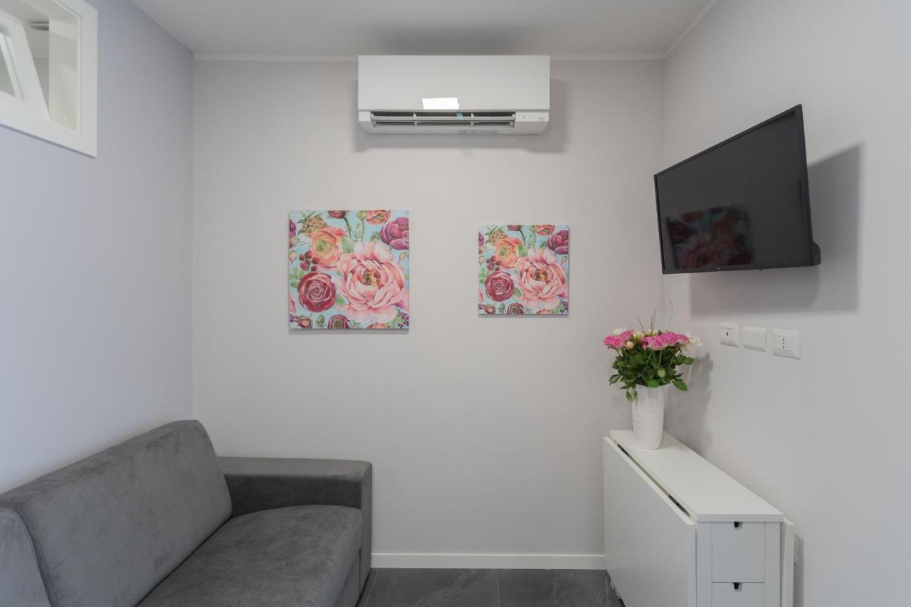 Sant'Agostino Apartments By Rent All Como Exteriör bild